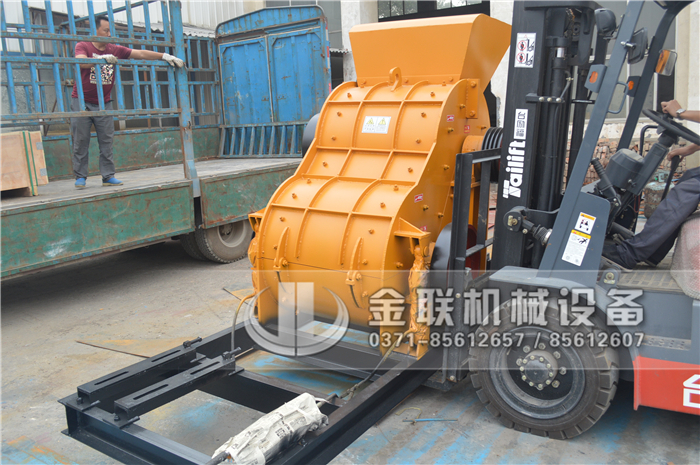 時產(chǎn)15噸煤泥粉碎機哪個廠家好,有哪些型號可選? 時產(chǎn)15噸煤泥粉碎機哪個廠家好,有哪些型號可選?