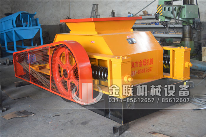 齒輥式破碎機(jī)使用壽命長嗎，進(jìn)料粒度是多少？