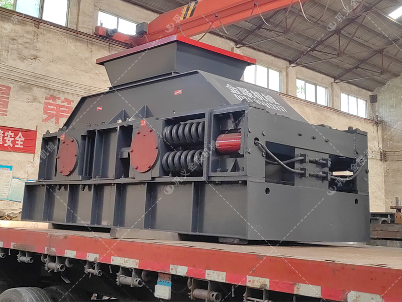 2PGY1200x800液壓對輥制砂機(jī)發(fā)往吉林 石英石制砂 2PGY1200x800液壓對輥制砂機(jī)發(fā)往吉林 石英石制砂