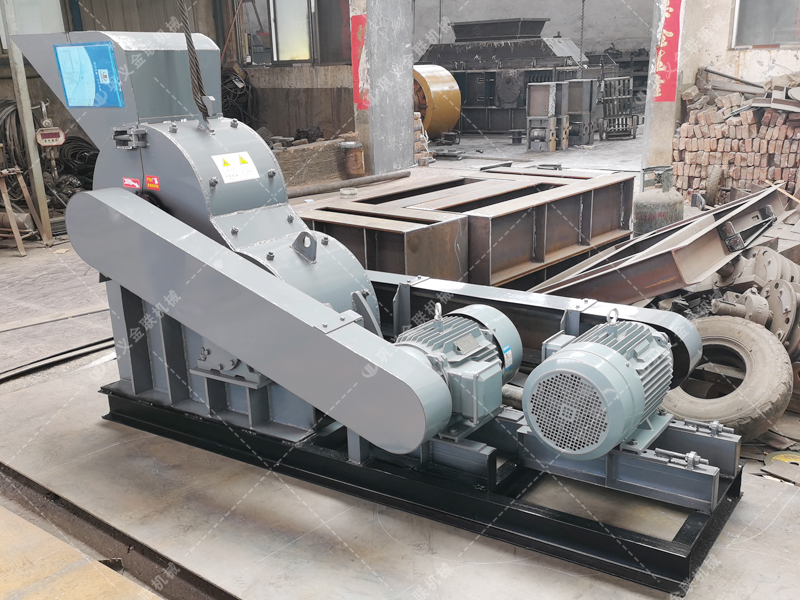 小型雙級粉碎機發貨圖片_發往山東煙臺_破碎粉煤灰