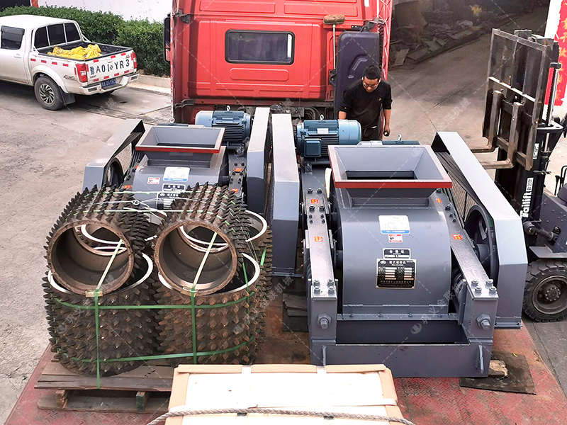 2臺(tái)2PGC雙齒輥破碎機(jī)發(fā)貨圖片_發(fā)往新疆哈密_破碎原煤 2臺(tái)2PGC雙齒輥破碎機(jī)發(fā)貨圖片_發(fā)往新疆哈密_破碎原煤