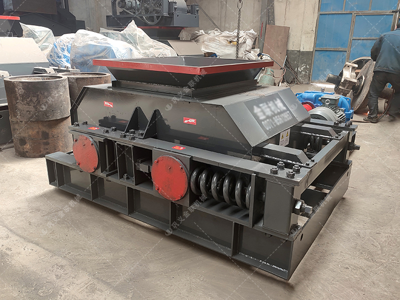 600X900雙齒輥破碎機發貨圖片_發往安徽淮南_破碎煤矸石 600X900雙齒輥破碎機發貨圖片_發往安徽淮南_破碎煤矸石