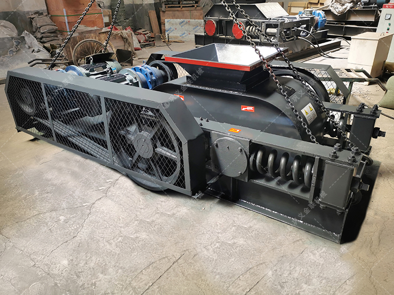 2pgc小型雙齒輥破碎機(jī)發(fā)貨圖片_發(fā)往四川攀枝花_粉碎焦炭 2pgc小型雙齒輥破碎機(jī)發(fā)貨圖片_發(fā)往四川攀枝花_粉碎焦炭