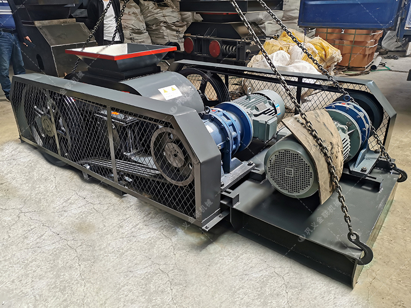 2pgc小型雙齒輥破碎機(jī)發(fā)貨圖片_發(fā)往四川攀枝花_粉碎焦炭 2pgc小型雙齒輥破碎機(jī)發(fā)貨圖片_發(fā)往四川攀枝花_粉碎焦炭