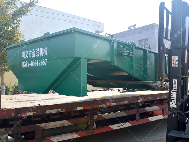 對輥機,直線篩發(fā)貨圖片_發(fā)往廣東肇慶_處理干粉沙漿 對輥機,直線篩發(fā)貨圖片_發(fā)往廣東肇慶_處理干粉沙漿