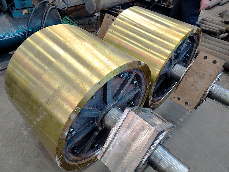 GS800X800對輥破碎機總成發貨圖片_發往安徽阜陽 GS800X800對輥破碎機總成發貨圖片_發往安徽阜陽