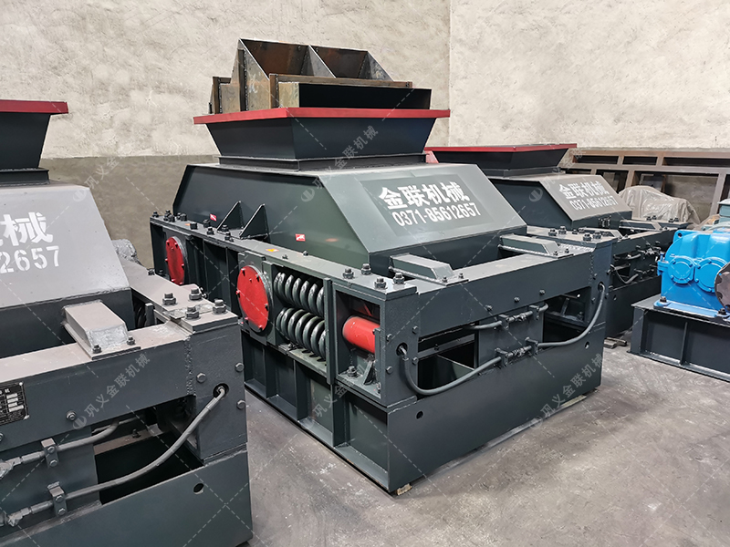 2PG1000X700對輥破碎機發貨圖片_發往湖北恩施_鵝卵石制砂 2PG1000X700對輥破碎機發貨圖片_發往湖北恩施_鵝卵石制砂