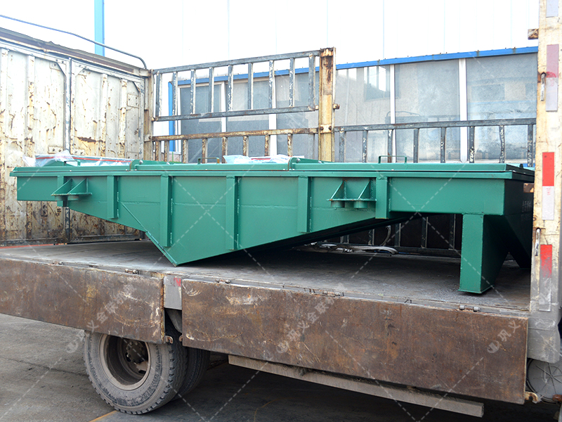 1535兩層直線振動篩發貨圖片_發往吉林長春_篩石英砂 1535兩層直線振動篩發貨圖片_發往吉林長春_篩石英砂