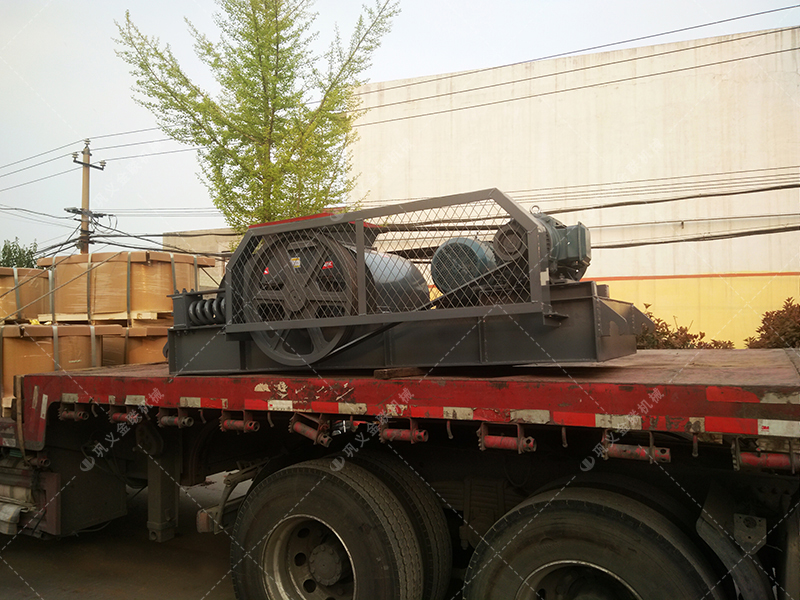 玻璃破碎用雙齒輥破碎機(jī)怎么樣??jī)r(jià)格貴嗎? 玻璃破碎用雙齒輥破碎機(jī)怎么樣??jī)r(jià)格貴嗎?