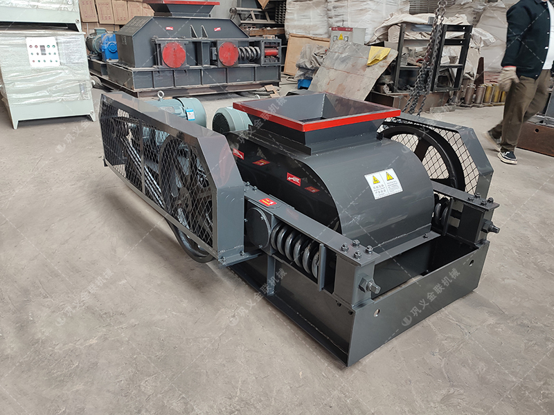 高碳硅鐵特別脆?防過粉碎雙齒輥有何特殊設計? 高碳硅鐵特別脆?防過粉碎雙齒輥有何特殊設計?